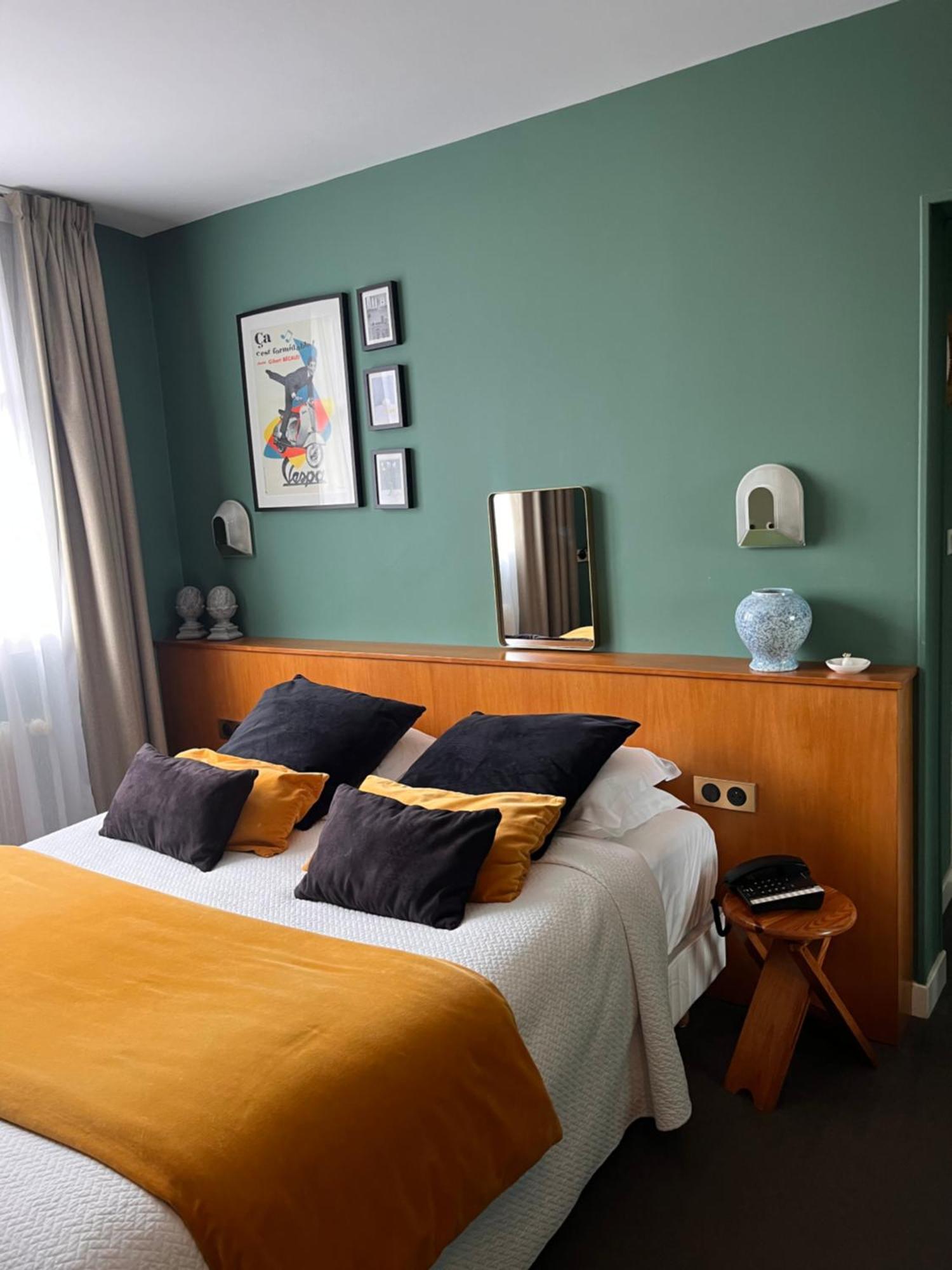 Le Temeraire Hotel 沙罗勒 外观 照片