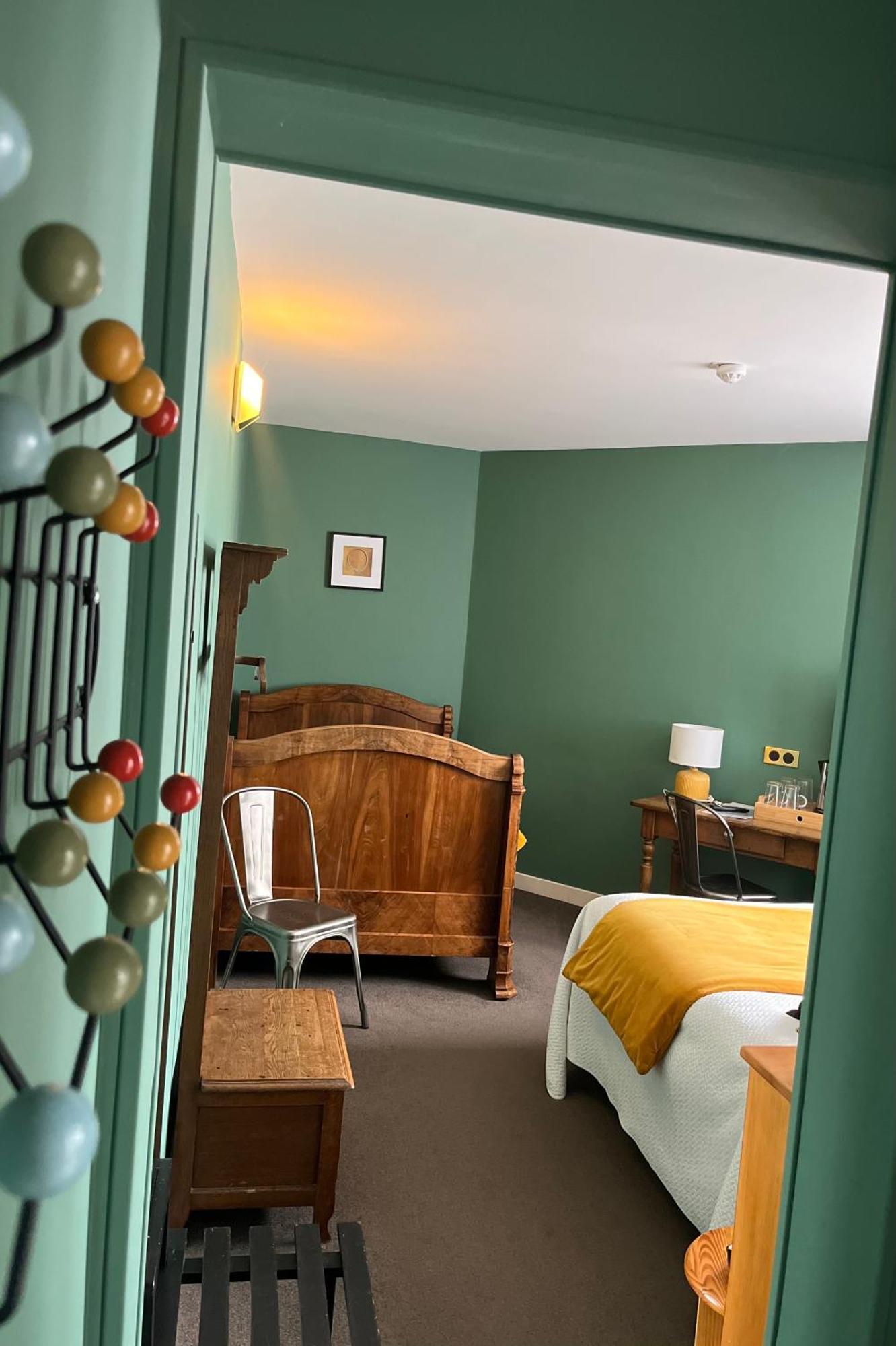 Le Temeraire Hotel 沙罗勒 外观 照片