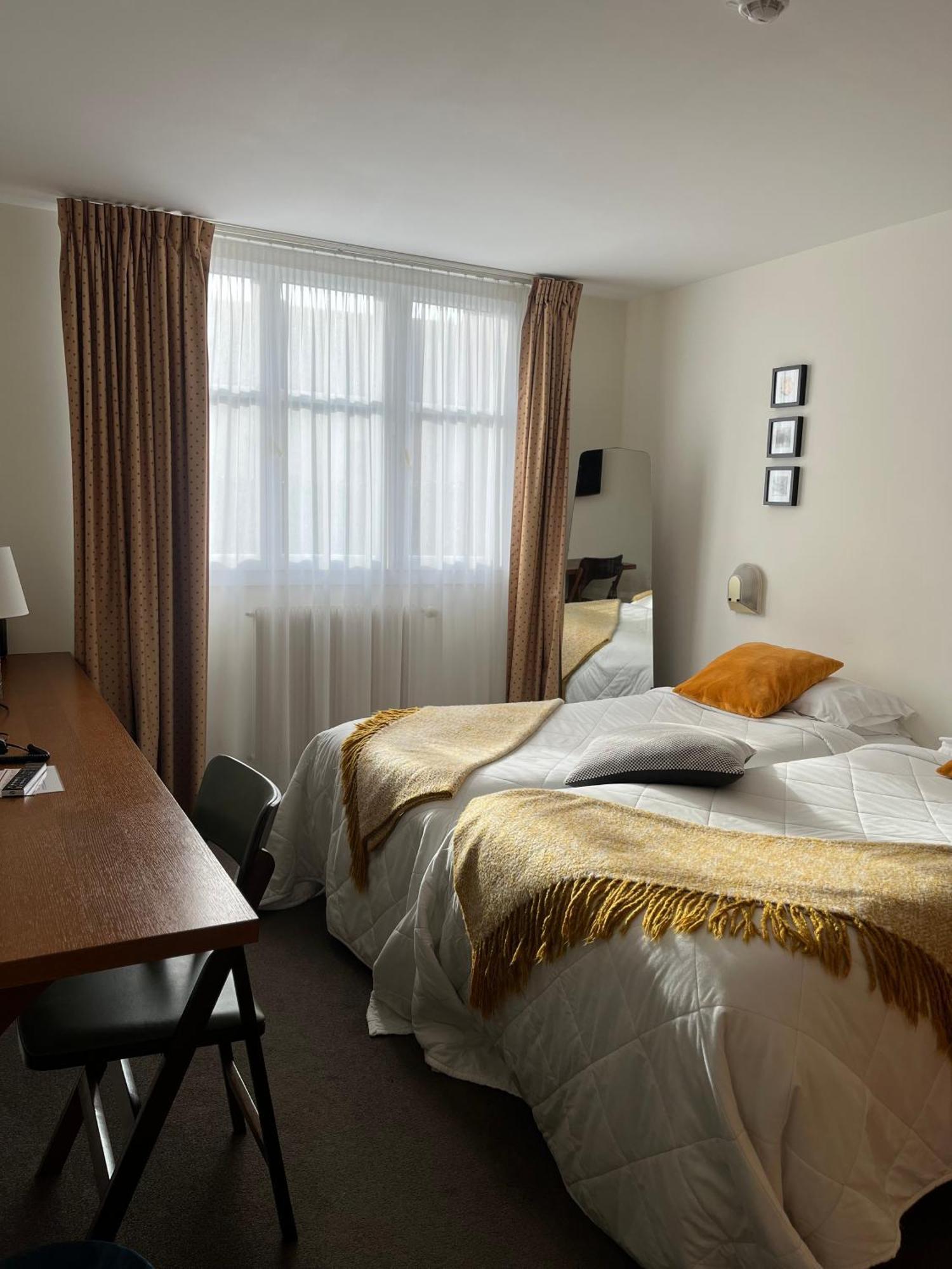 Le Temeraire Hotel 沙罗勒 外观 照片