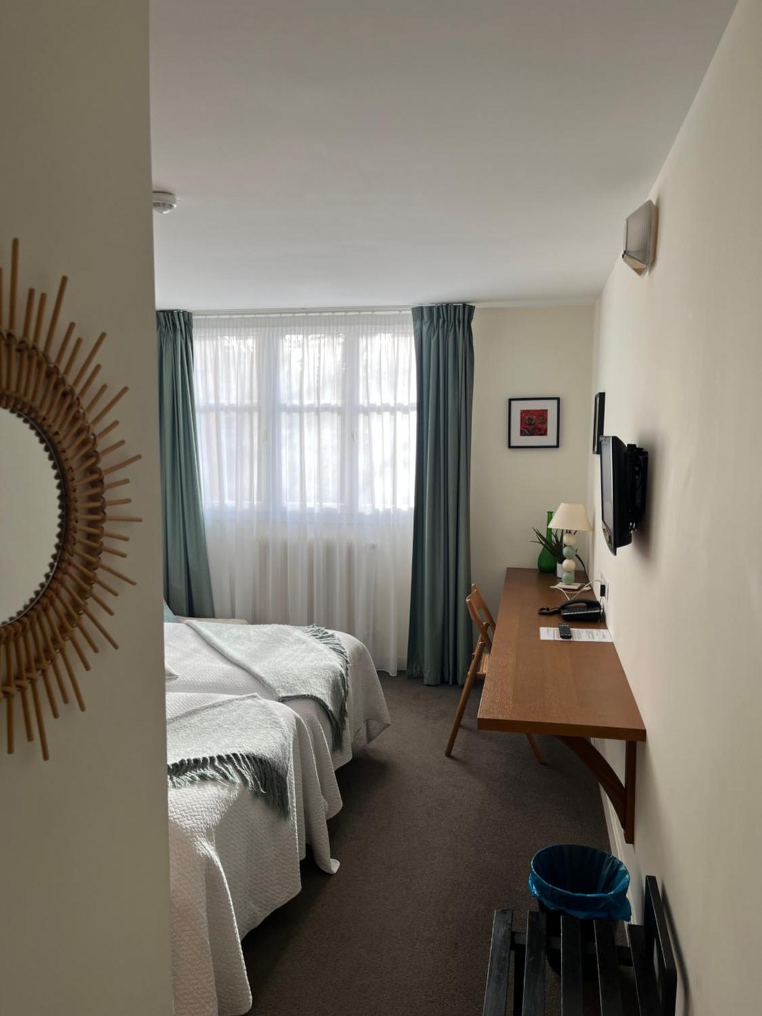 Le Temeraire Hotel 沙罗勒 外观 照片