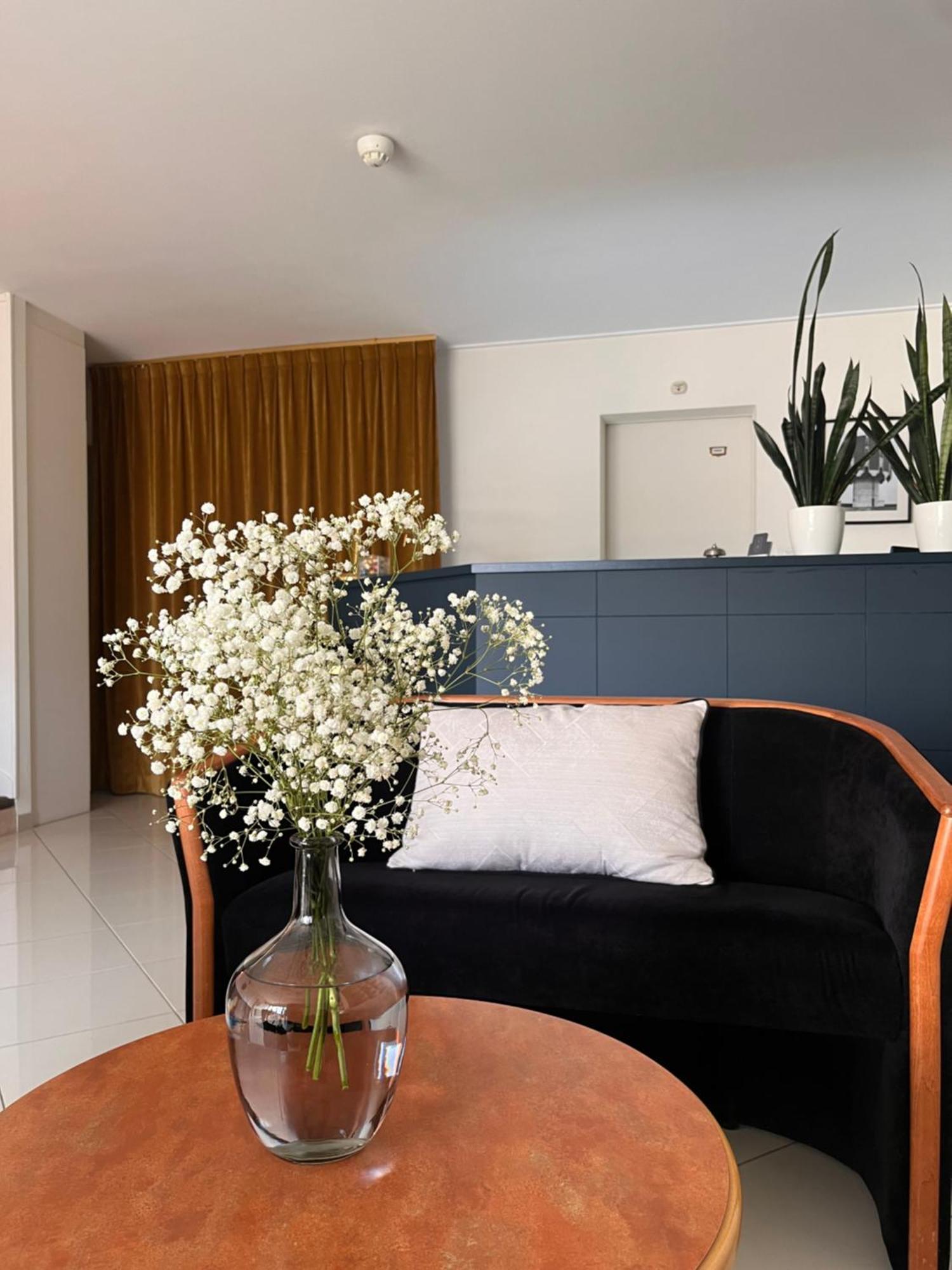 Le Temeraire Hotel 沙罗勒 外观 照片